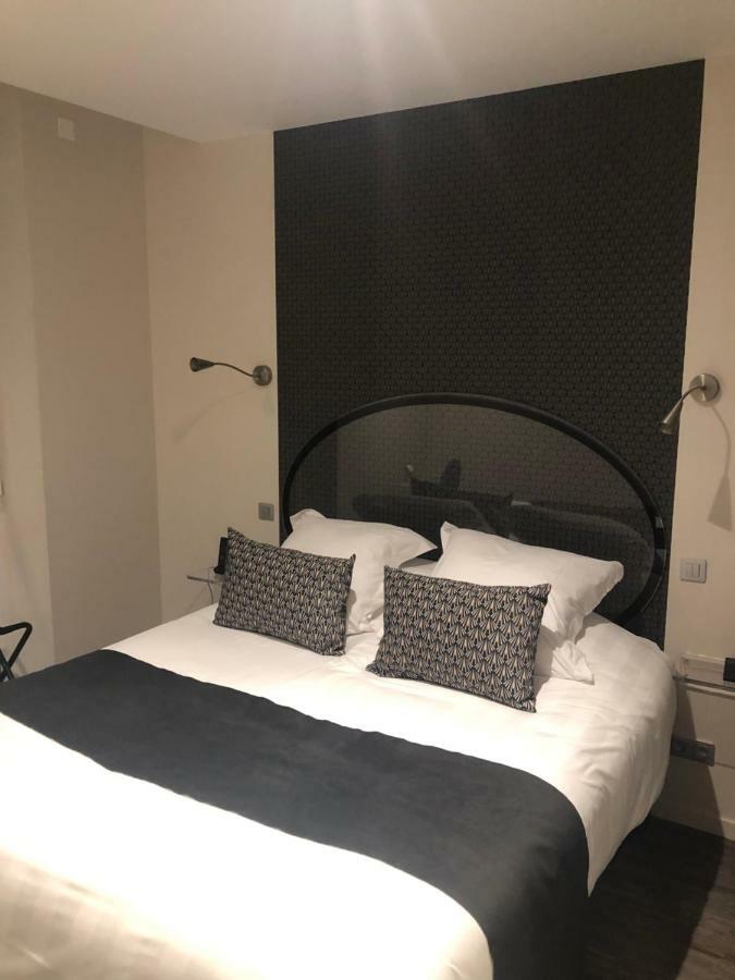Hotel Du Lion D'Or Marmande Esterno foto