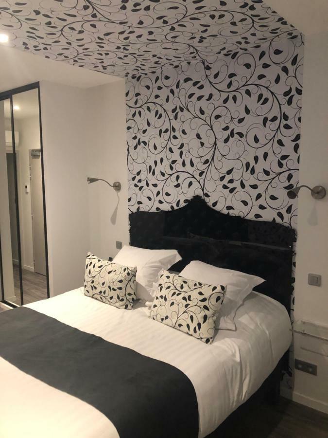 Hotel Du Lion D'Or Marmande Esterno foto